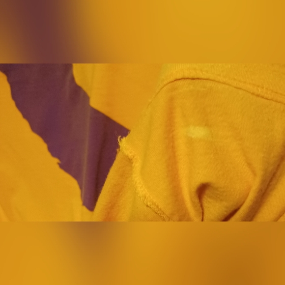 Ashkahn California Love West Coast Vibes Size Small Yellow T-Shirt Distressed - Picture 3 of 9